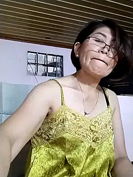 Baby-tits2024