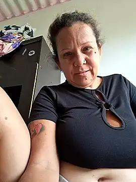 sinisterbabe - SinisterBabe's free webcam - UK Sex Cams