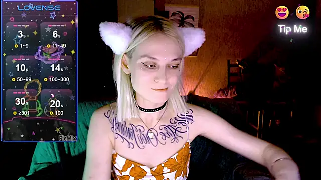 mischellemeow13 - Mischellemeow13's free webcam - UK Sex Cams