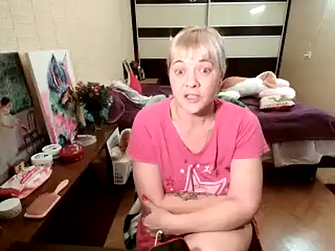 Lia_Laguna77