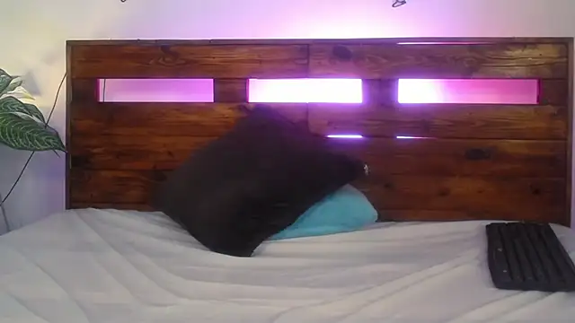 Yeseniaa25_
