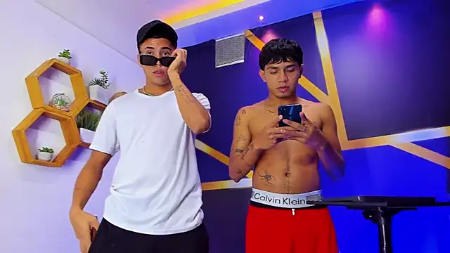 play_boys_hot2 - Play_boys_Hot2's free webcam - UK Sex Cams