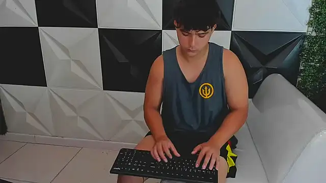 dani_cumboy - Dani_cumboy's free webcam