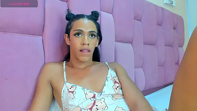 APRILL_FOXX