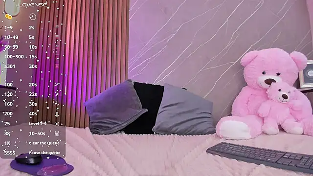 ariana_jhonson1