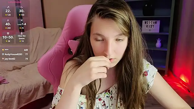 Mia_Myles