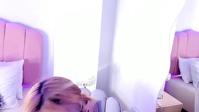 zoe_lee___