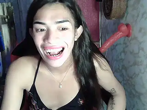 Veronica_adams