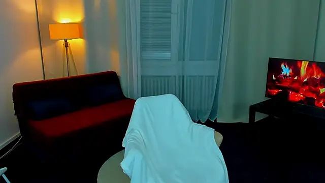 EllaSteele