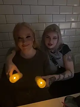 RollDolls