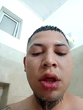 hotboyjb2000 - HotBoyJB2000's free webcam