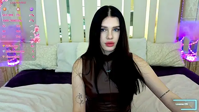 Neyla_Charm