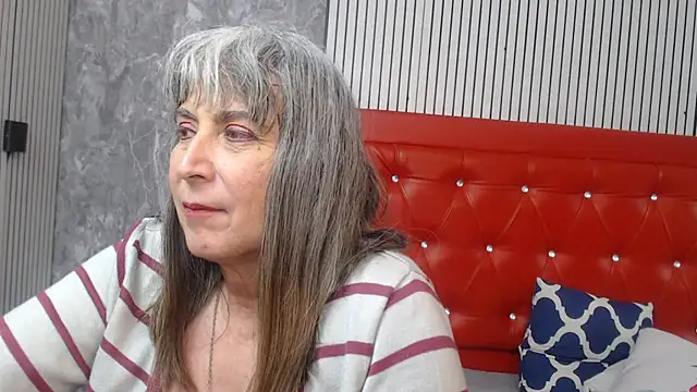linda__mature