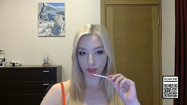 wild_silk_desire - Wild_Silk_Desire's free webcam - UK Sex Cams