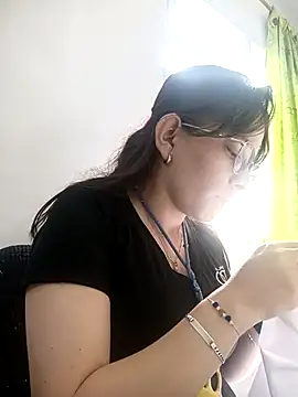 Isabella5_Brown_