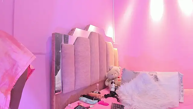  LoveQueen2 chat room