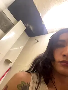 Alexadragunn4 Live Webcam on Stripchat