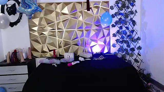 lunaBloom1