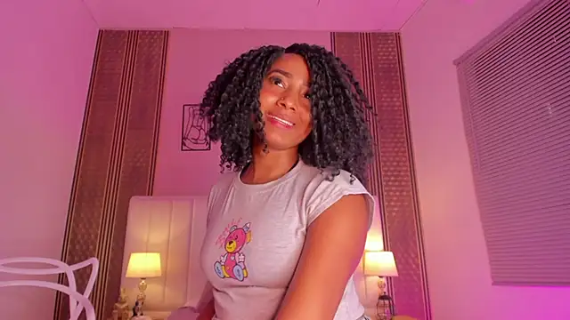 zoe_sky_