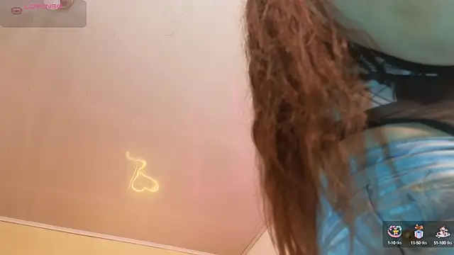 kissy_tay