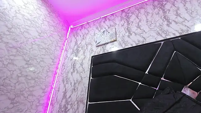LITTLESUSSYY_