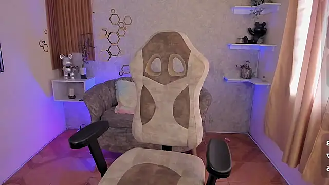 mia_catt05 - Mia_catt05's free webcam - UK Sex Cams