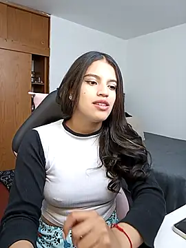 asumi_18 - Asumi_18's free webcam - UK Sex Cams