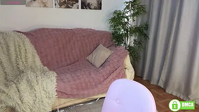 Tessia_Ray