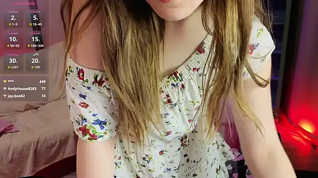 Mia_Myles