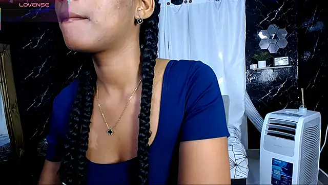 hillary_queen - Hillary_queen's free webcam