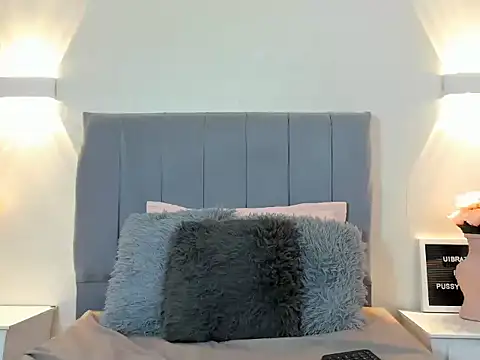 emiily_cooper_x - Emiily_cooper_x's free webcam