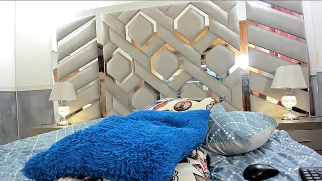 alexandra_fire69x