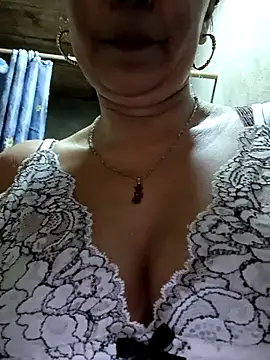 bebita-moor - Bebita-Moor's free webcam - UK Sex Cams