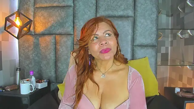 Corina_Taylor_