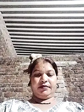 Bhavna_hot