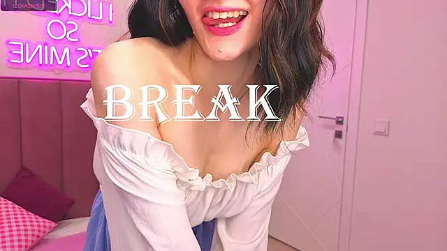 lili_flowerr - Lili_flowerr's free webcam - UK Sex Cams
