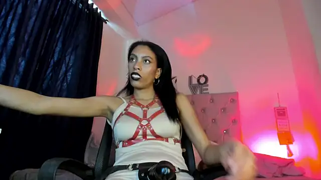 Nicolle_Ferran