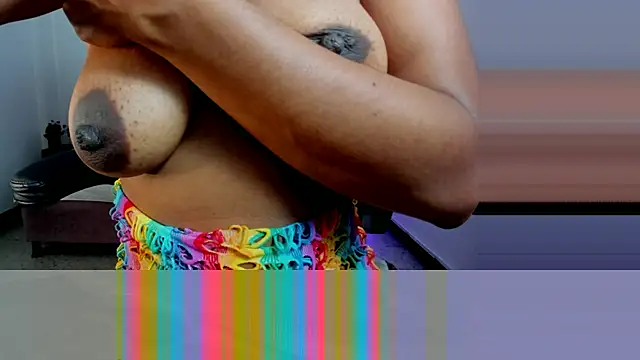 Ellie_Alves