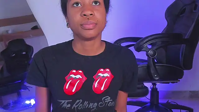 Zaira_Rose_