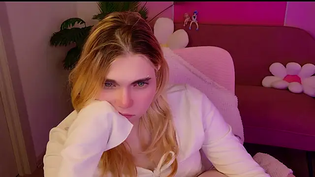Evie_Vall