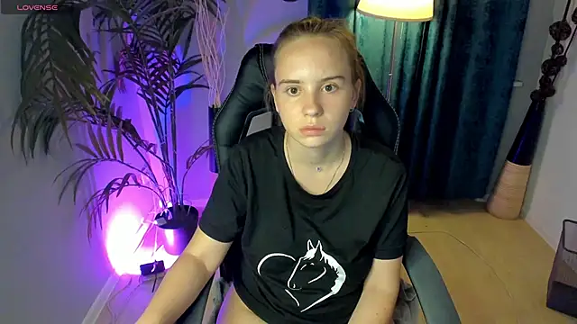 lika_0ne - Lika_0ne's free webcam