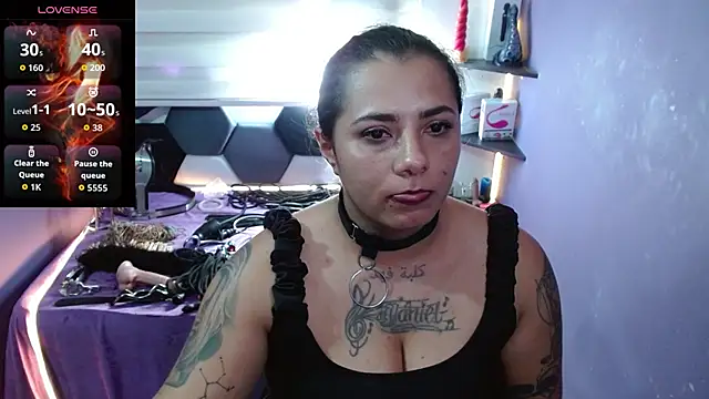Alexa_Slavehot777