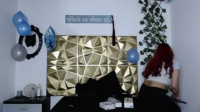lunaBloom1