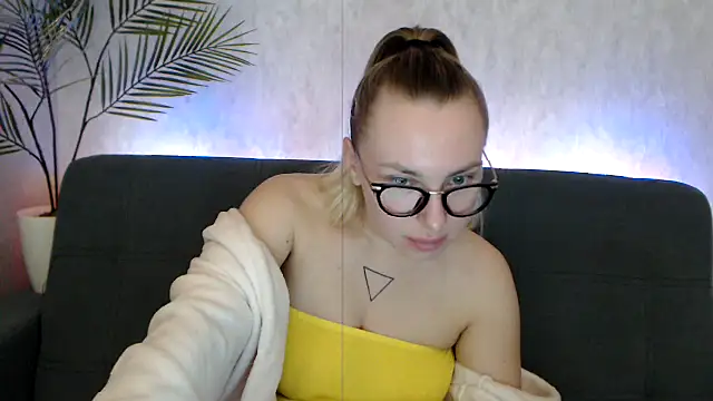 _Leslyy_Solo_1