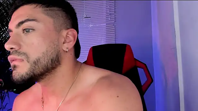 alexander_diiaz - Alexander_Diiaz's free webcam