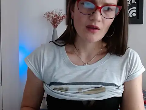 camila-ventura - Camila-ventura's free webcam