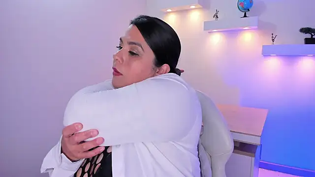 martina_foxy_