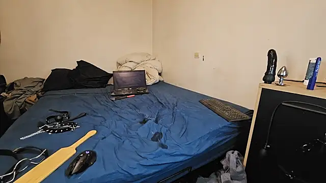 ricoachthefrenchi - Ricoachthefrenchi's free webcam