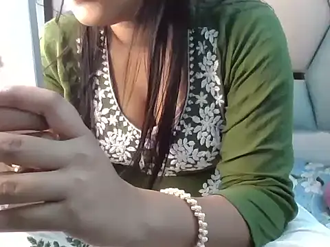 sexy_kaveri1 - Sexy_kaveri1's free webcam