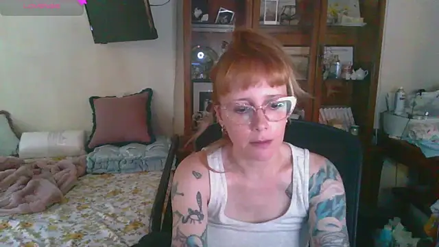 vintagelorraine - Vintagelorraine's free webcam - UK Sex Cams
